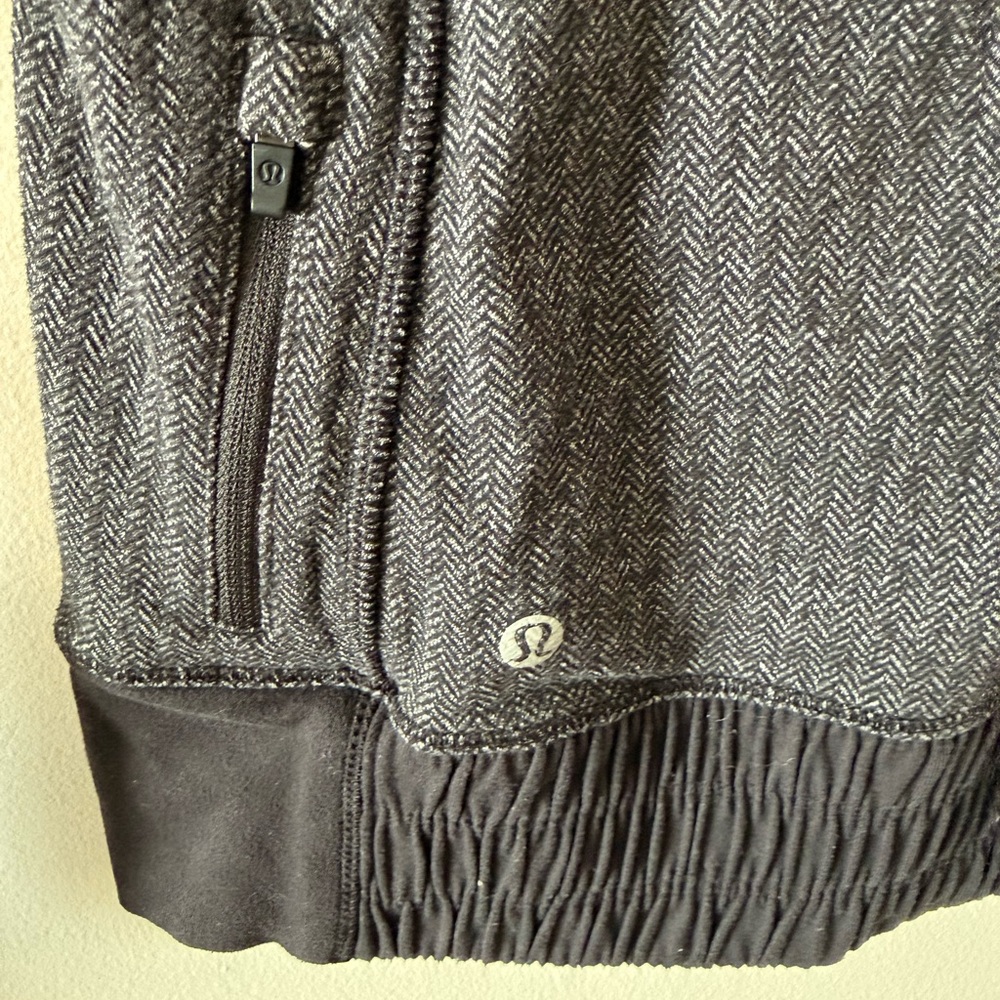 Lululemon Think Fast Hoodie - Picture 6 of 7